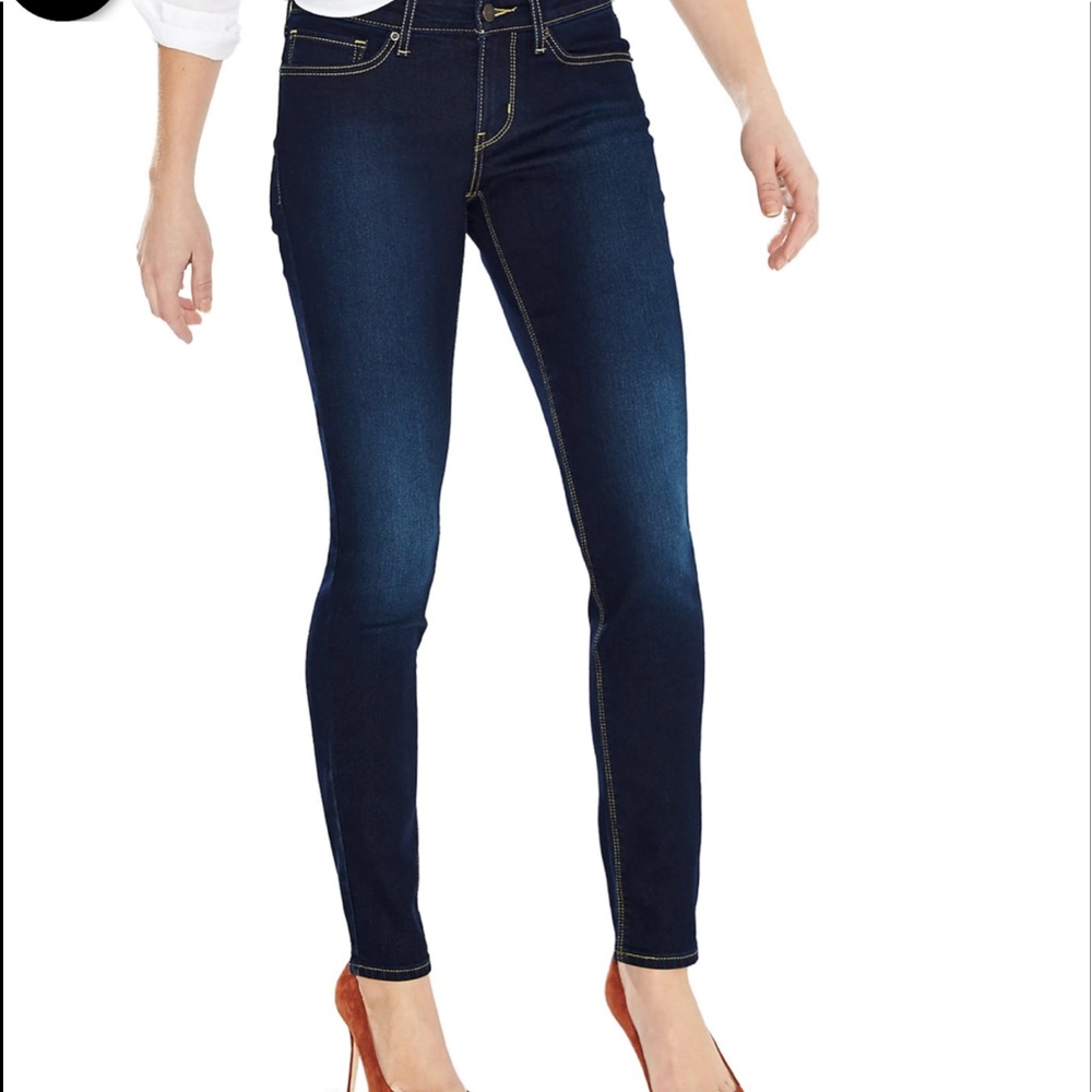 Levi’s 711 skinny mid rise jeans 👖